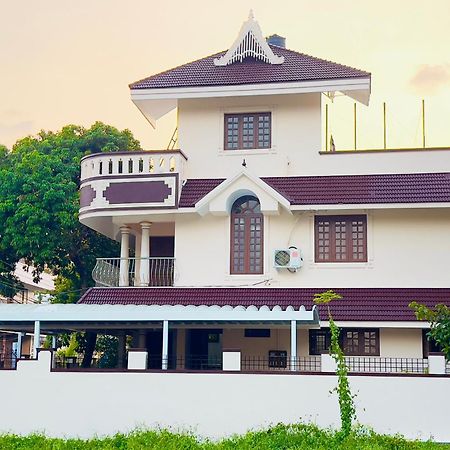 Mangosteen Villa Kochi Kültér fotó